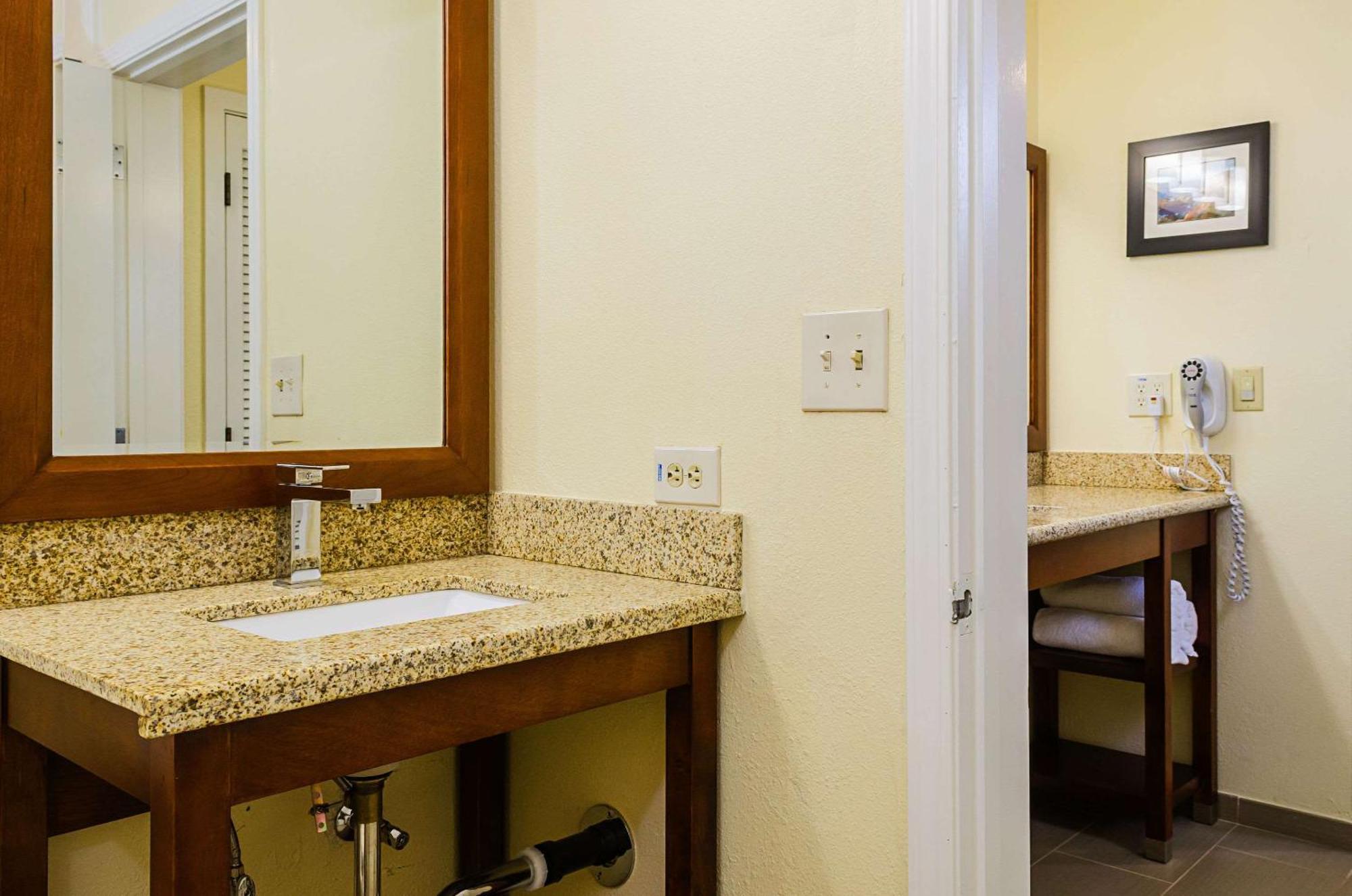 Comfort Inn Monterey Peninsula Airport Dış mekan fotoğraf